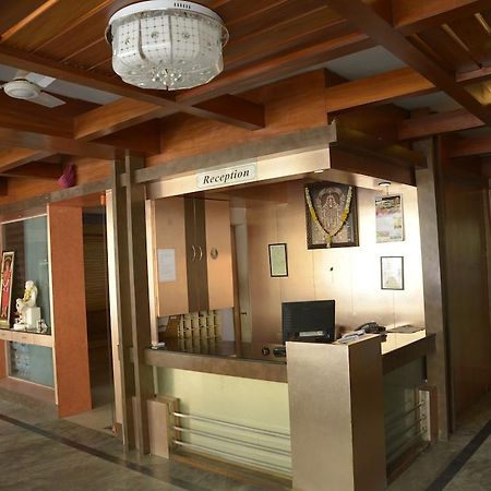 Hotel Sri Sai Krupa Hyderabad Eksteriør billede