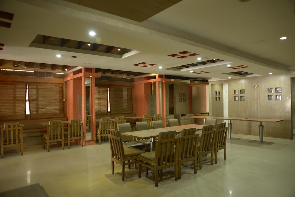 Hotel Sri Sai Krupa Hyderabad Eksteriør billede