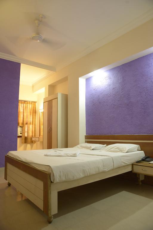 Hotel Sri Sai Krupa Hyderabad Eksteriør billede
