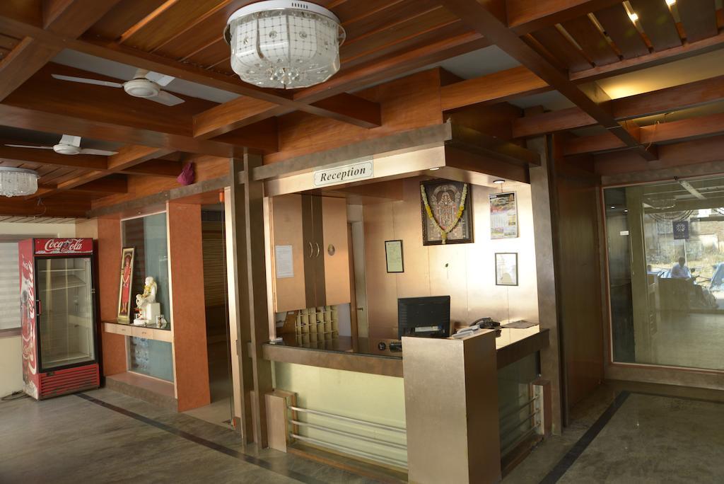 Hotel Sri Sai Krupa Hyderabad Eksteriør billede